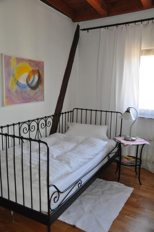 Gastezimmer Am Hof 프랑크푸르트 외부 사진